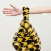 Toj Jakke | Bertha Faux Fur Taske Citron Dogtooth